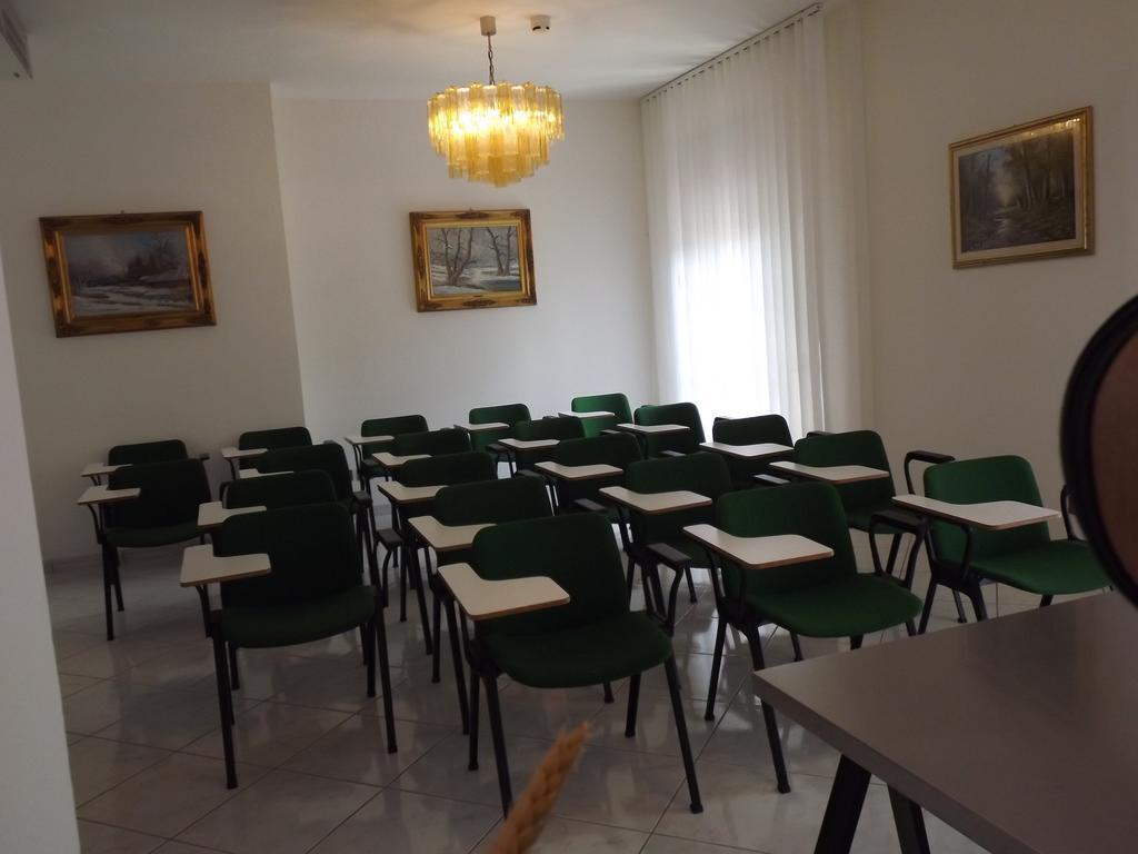 Hotel Cristina Chianciano Terme Ngoại thất bức ảnh